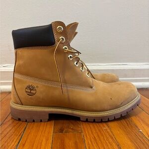 Timberland Men's Tan Leather Boots with Black Collar